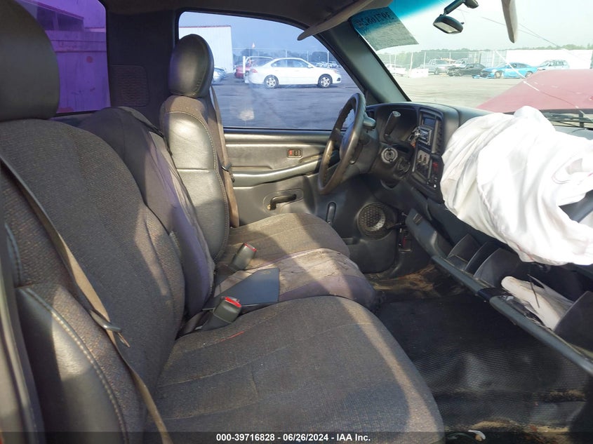 2000 Chevrolet Silverado C1500 VIN: 1GCEC14W9YZ344905 Lot: 39716828