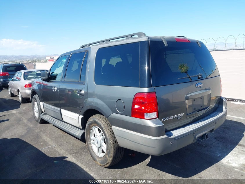 2005 Ford Expedition Xlt VIN: 1FMFU15515LA33857 Lot: 39716910