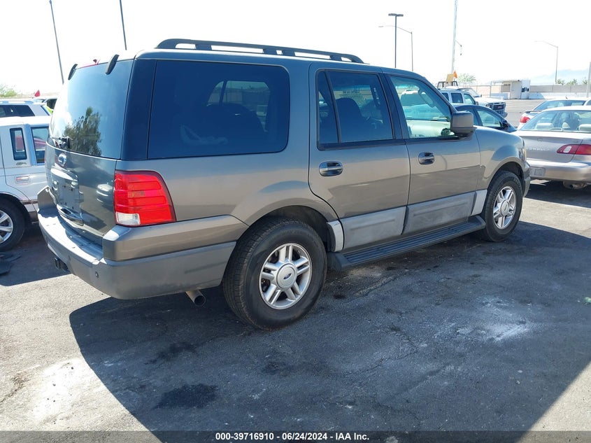 2005 Ford Expedition Xlt VIN: 1FMFU15515LA33857 Lot: 39716910
