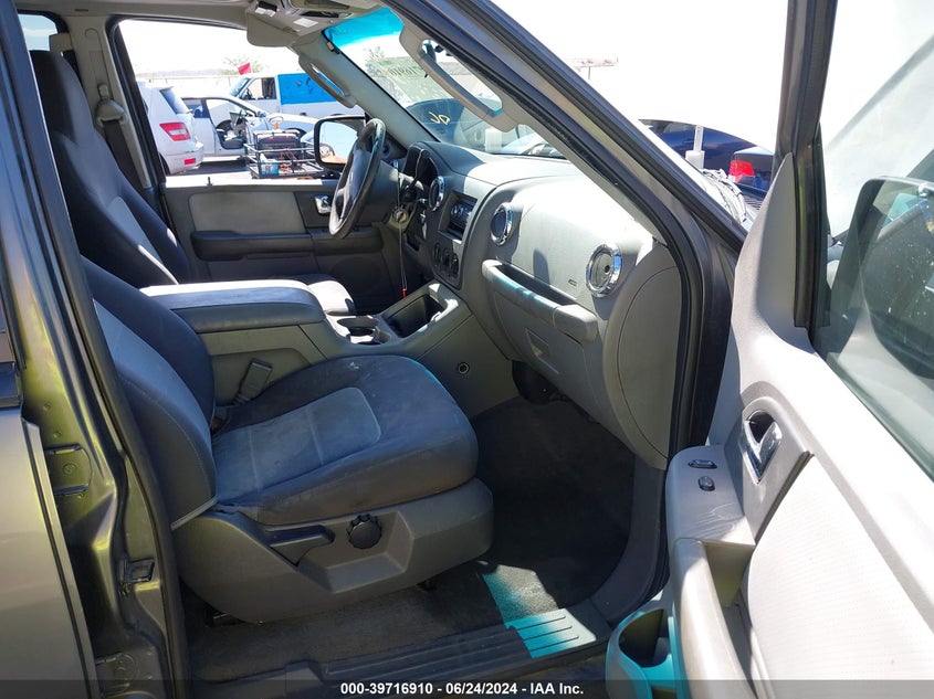 2005 Ford Expedition Xlt VIN: 1FMFU15515LA33857 Lot: 39716910