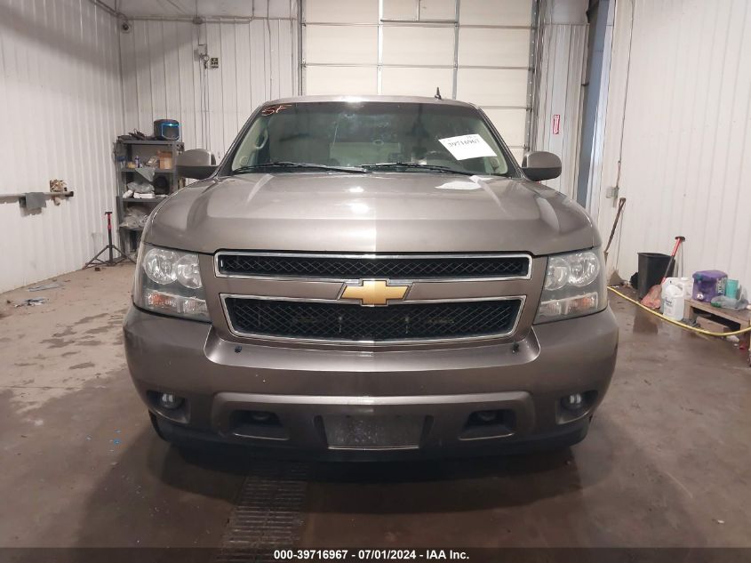 2012 Chevrolet Suburban 1500 Lt VIN: 1GNSKJE77CR217664 Lot: 39716967