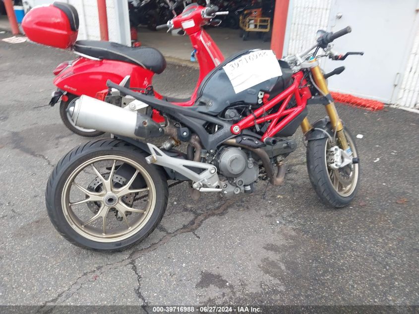 2009 Ducati Monster 1100/Base/S VIN: ZDM1RACPX9B015555 Lot: 39716988