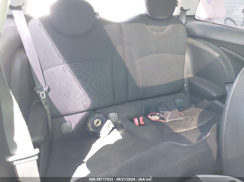 2009 Mini Cooper Hardtop VIN: WMWMF33569TW70184 Lot: 39717033