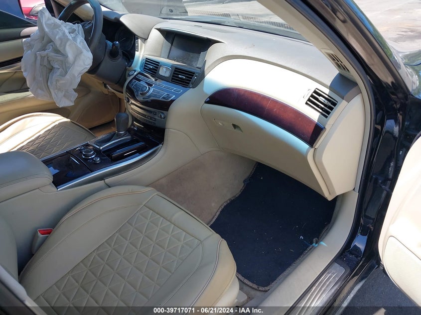 2011 Infiniti M37X VIN: JN1BY1AR5BM374252 Lot: 39717071