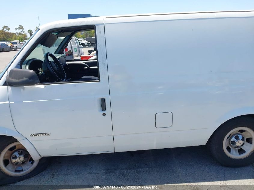 2001 Chevrolet Astro VIN: 1GCDM19W81B117138 Lot: 39717143