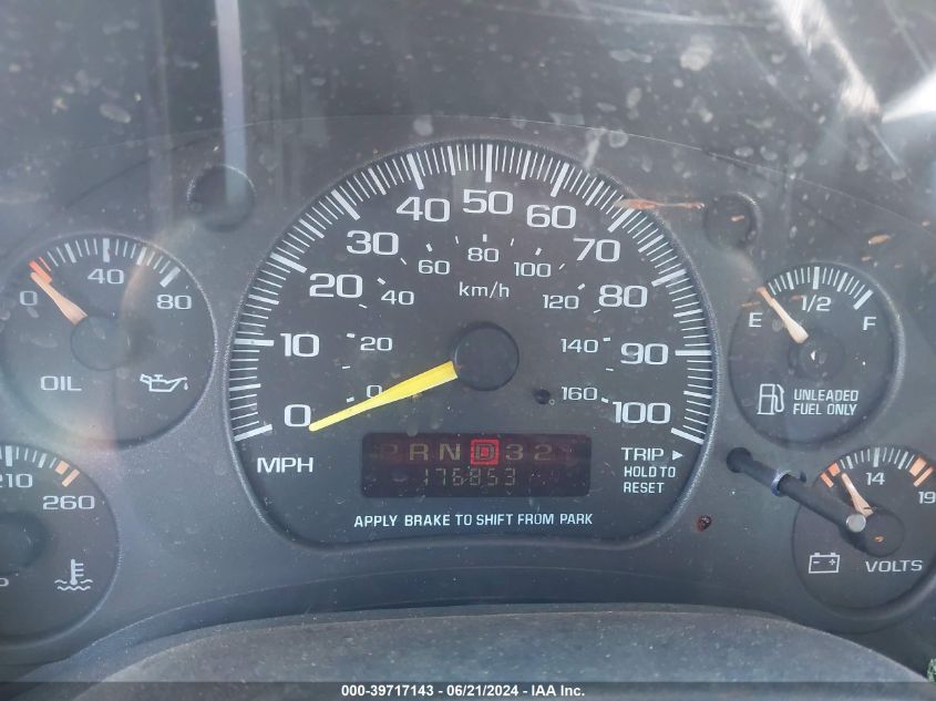 2001 Chevrolet Astro VIN: 1GCDM19W81B117138 Lot: 39717143