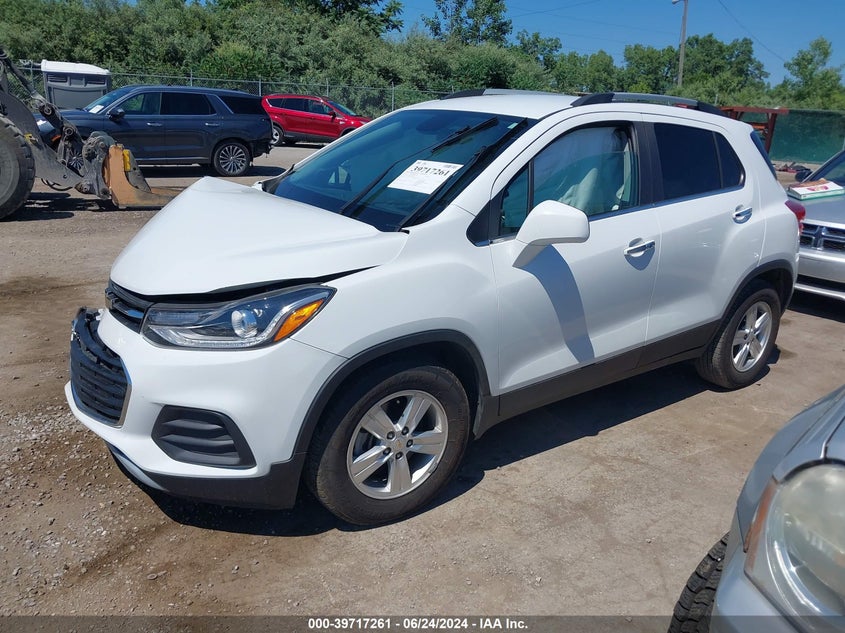 VIN KL7CJLSB3JB639003 2018 CHEVROLET TRAX LT