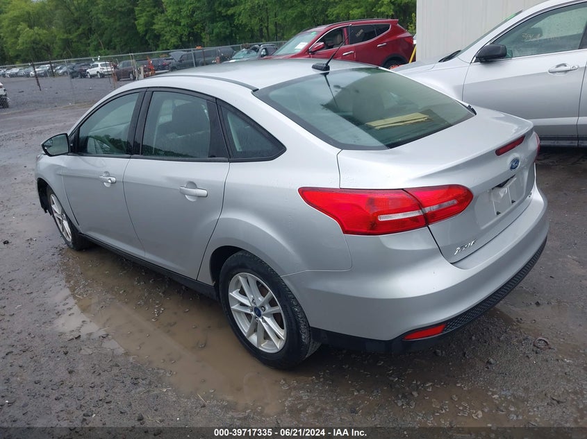 2018 Ford Focus Se VIN: 1FADP3F20JL233891 Lot: 39717335