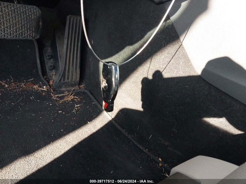 2010 Mercedes-Benz E 550 VIN: WDDHF7CB4AA079097 Lot: 39717512