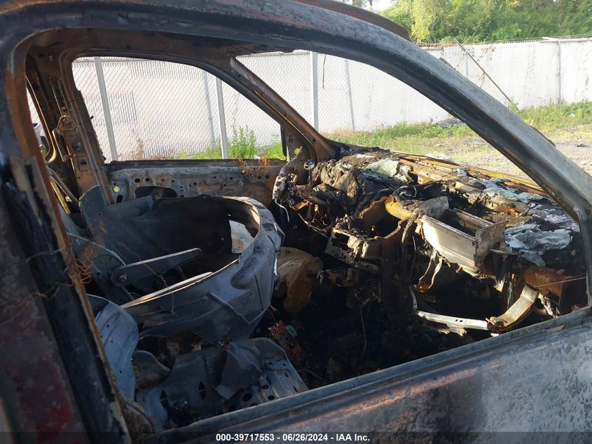 2002 Nissan Quest Gxe VIN: 4N2ZN15T32D802830 Lot: 39717553