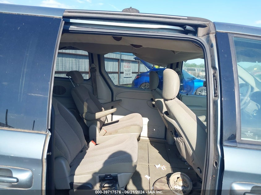 2007 Chrysler Town & Country Lx VIN: 2A4GP44R97R236585 Lot: 39717576