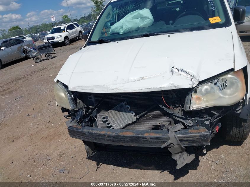 2C4RDGAG1CR374725 2012 Ram Cargo C/V