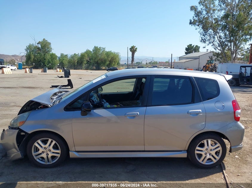 2007 Honda Fit Sport VIN: JHMGD38697S805876 Lot: 39717935