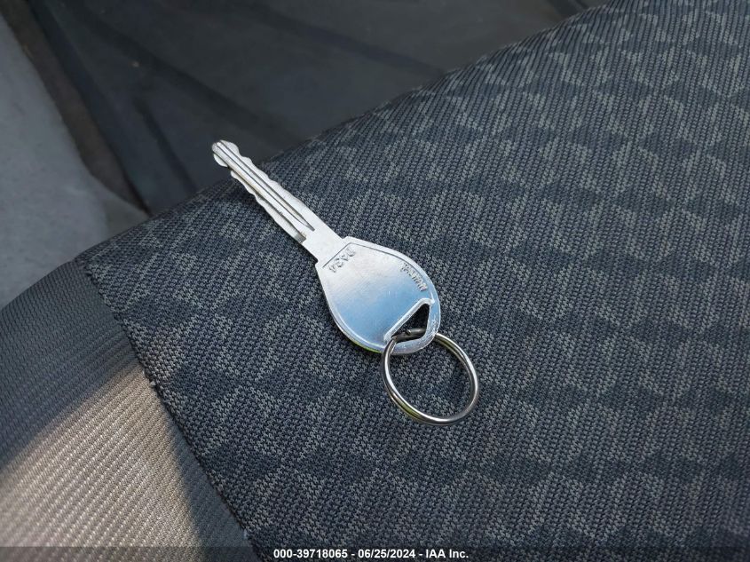 2002 Nissan Sentra Xe/Gxe VIN: 3N1CB51D72L616843 Lot: 39718065