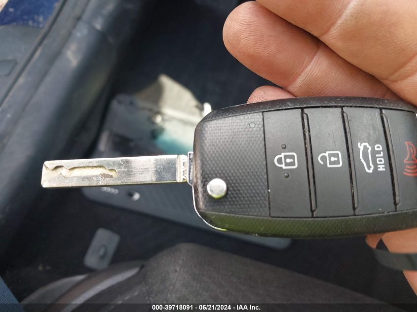 2017 Kia Optima Lx VIN: 5XXGT4L31HG174673 Lot: 39718091