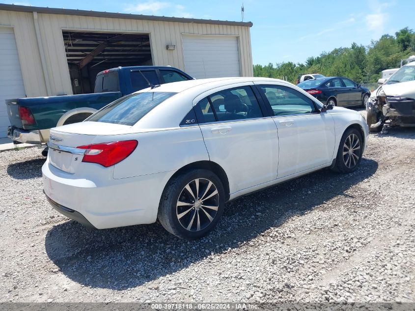 2011 Chrysler 200 S VIN: 1C3BC8FGXBN623235 Lot: 39718118