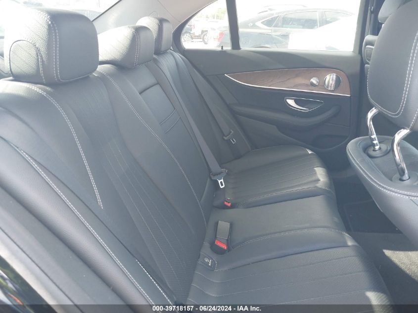 2018 Mercedes-Benz E 300 VIN: WDDZF4JB7JA361739 Lot: 39718157