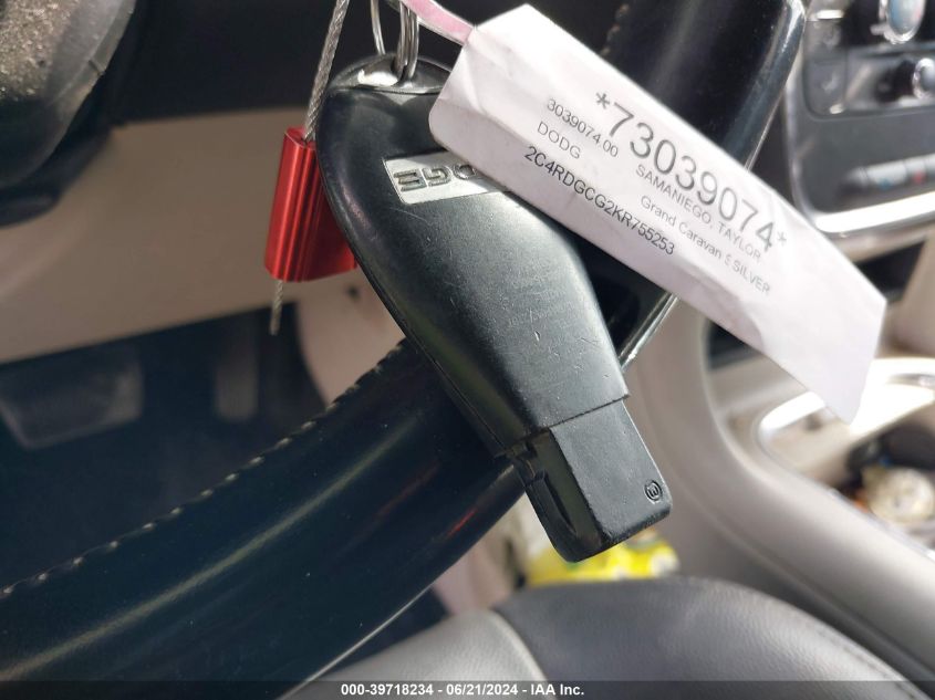 2019 Dodge Grand Caravan Sxt VIN: 2C4RDGCG2KR755253 Lot: 39718234