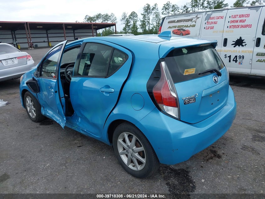 2015 Toyota Prius C Two VIN: JTDKDTB3XF1096745 Lot: 39718308