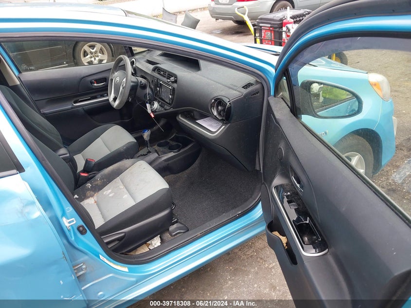 2015 Toyota Prius C Two VIN: JTDKDTB3XF1096745 Lot: 39718308