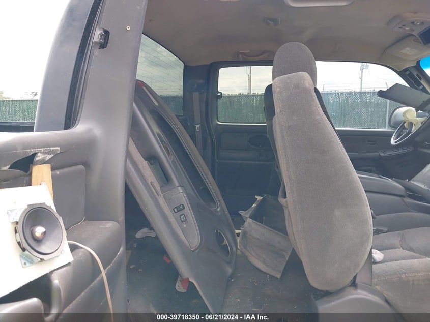 2003 Chevrolet Silverado K1500 VIN: 1GCEK19T13E238918 Lot: 39718350