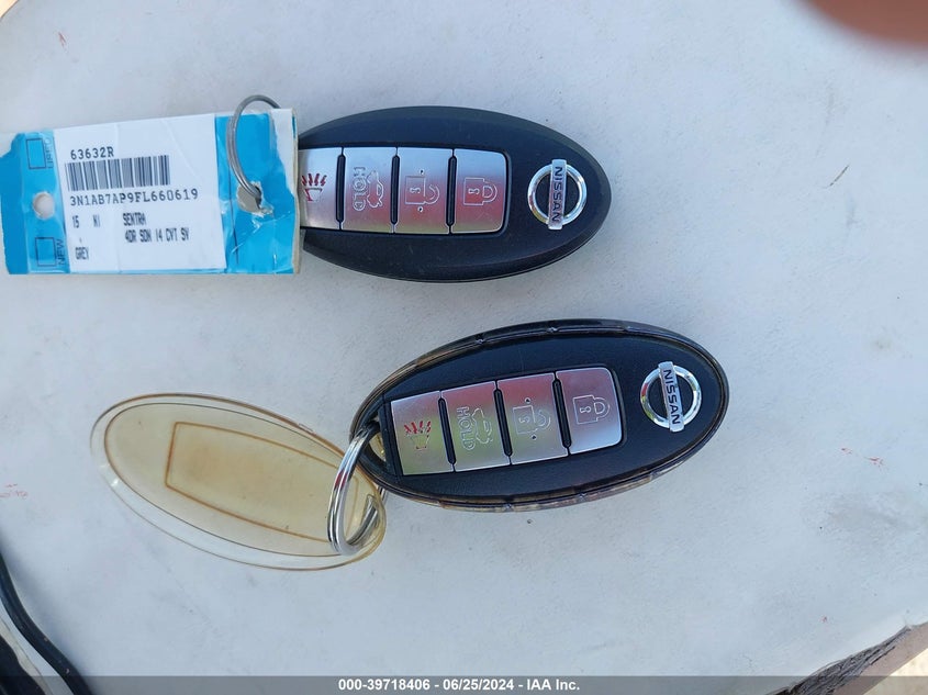 2015 Nissan Sentra Fe+ S/S/Sl/Sr/Sv VIN: 3N1AB7AP9FL660619 Lot: 39718406