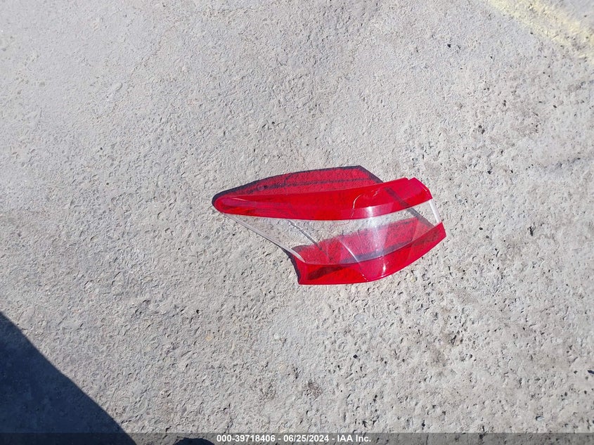 2015 Nissan Sentra Fe+ S/S/Sl/Sr/Sv VIN: 3N1AB7AP9FL660619 Lot: 39718406