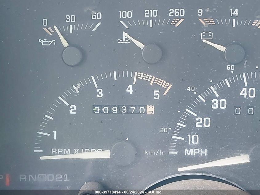 1992 Chevrolet Gmt-400 C1500 VIN: 1GCDC14K3NZ152223 Lot: 39718414