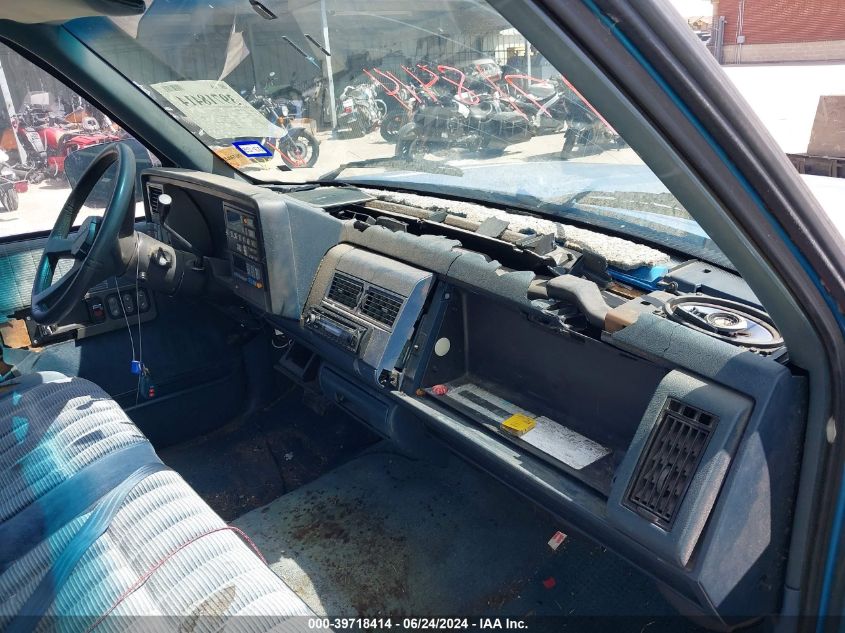 1992 Chevrolet Gmt-400 C1500 VIN: 1GCDC14K3NZ152223 Lot: 39718414