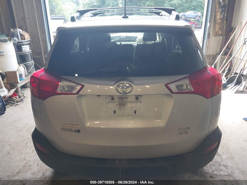 2014 TOYOTA RAV4 XLE - JTMRFREVXED064674