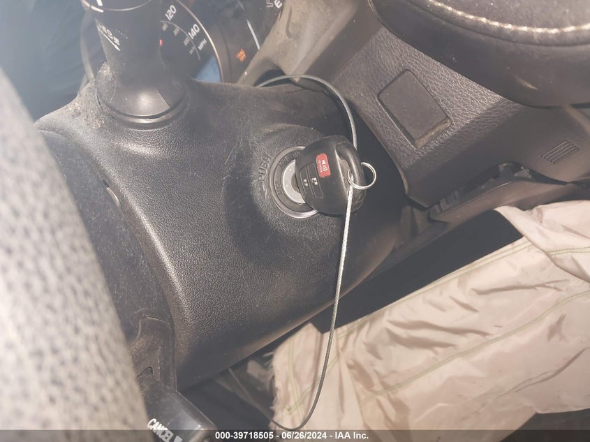 2014 TOYOTA RAV4 XLE - JTMRFREVXED064674