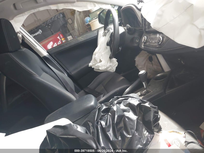 2014 TOYOTA RAV4 XLE - JTMRFREVXED064674