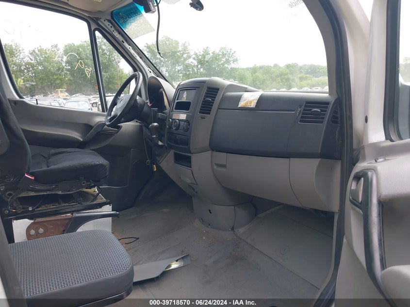 2011 Mercedes-Benz Sprinter 2500 High Roof VIN: WD3PE8CB4B5607112 Lot: 39718570