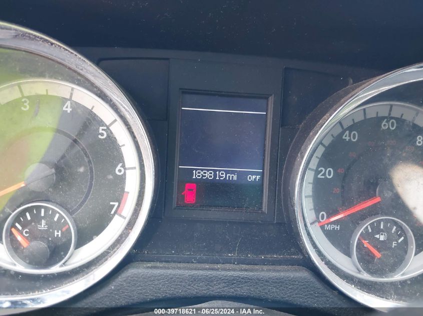 2011 Dodge Grand Caravan Crew VIN: 2D4RN5DG2BR679567 Lot: 39718621