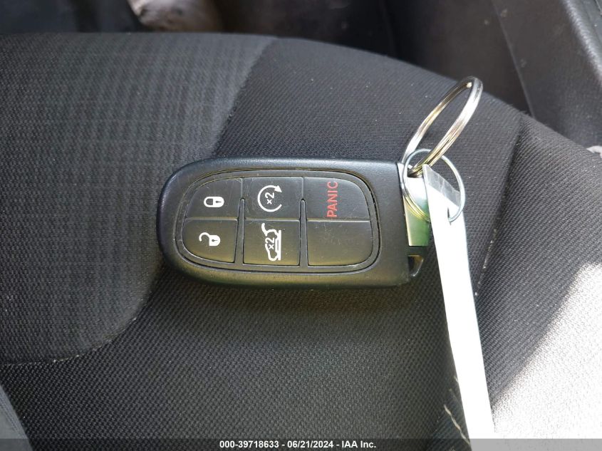 2015 Jeep Cherokee Latitude VIN: 1C4PJMCS7FW528592 Lot: 39718633