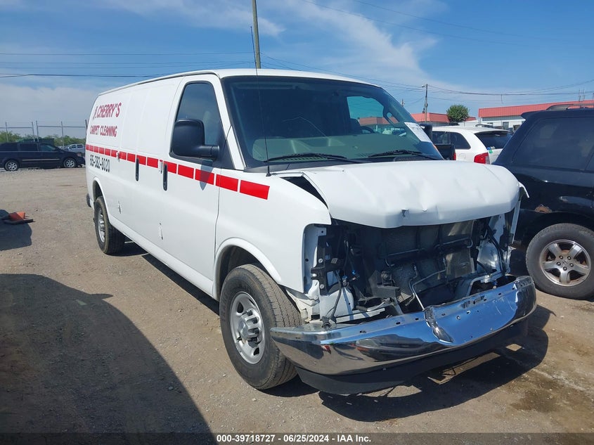 2017 CHEVROLET EXPRESS 3500 WORK VAN - 1GBZGHCG5H1100034
