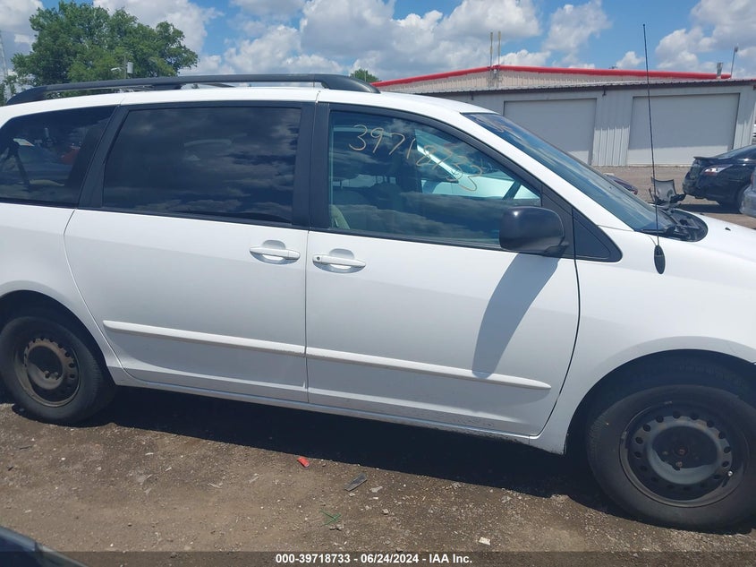 2010 Toyota Sienna Le VIN: 5TDKK4CC1AS312391 Lot: 39718733
