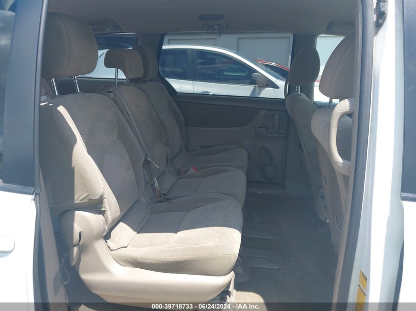 2010 Toyota Sienna Le VIN: 5TDKK4CC1AS312391 Lot: 39718733