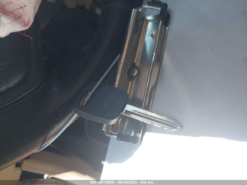 2004 Ford Escape Xlt VIN: 1FMYU03174DA04956 Lot: 39718808