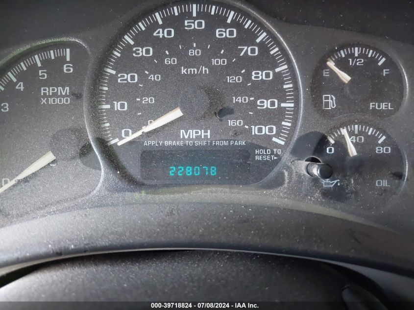 2002 Chevrolet Tahoe Ls VIN: 1GNEK13Z52R134623 Lot: 39718824