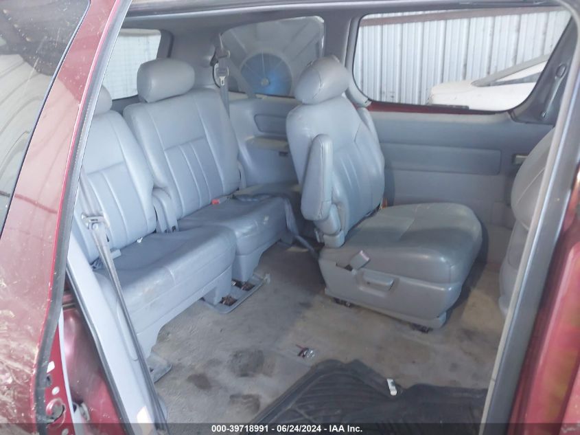 2000 Toyota Sienna Xle VIN: 4T3ZF13C7YU286826 Lot: 39718991