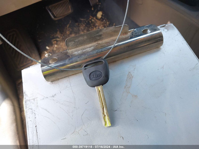 2011 Kia Sorento Lx V6 VIN: 5XYKT4A22BG068840 Lot: 39719118