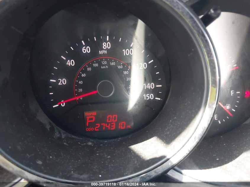 2011 Kia Sorento Lx V6 VIN: 5XYKT4A22BG068840 Lot: 39719118