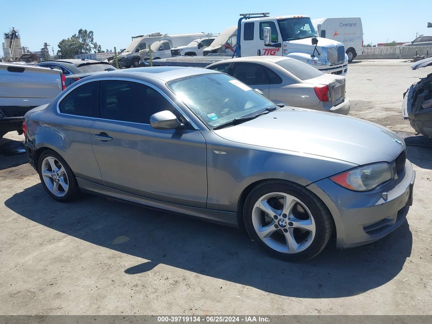 2011 BMW 128I VIN: WBAUP9C59BVL90477 Lot: 39719134