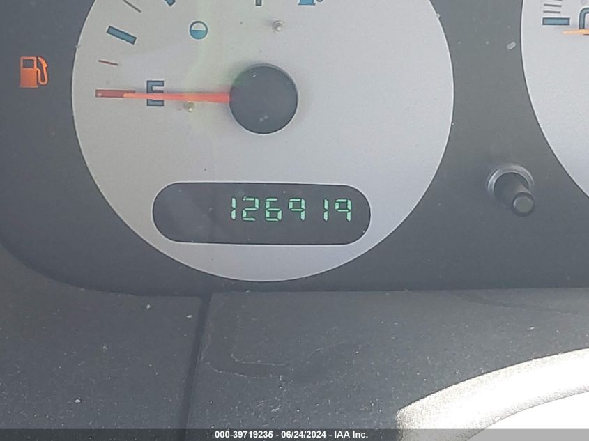 2003 Dodge Caravan Se VIN: 1D4GP25R13B258097 Lot: 39719235