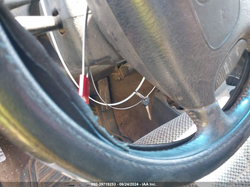 1998 Dodge Ram 3500 St VIN: 1B7MC3365WJ225642 Lot: 39719253