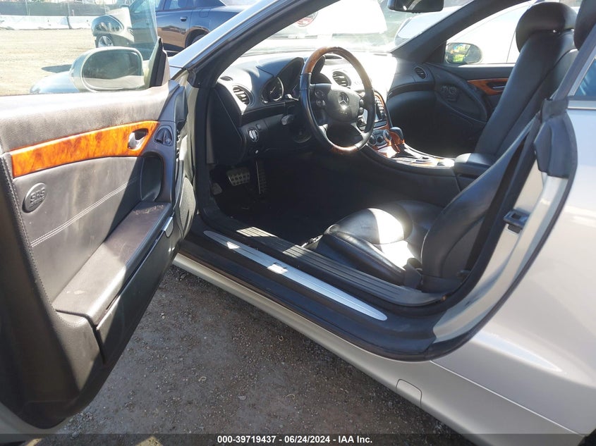 2003 Mercedes-Benz Sl 500 VIN: WDBSK75F63F012050 Lot: 39719437