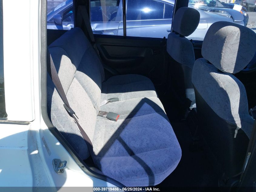 1998 Chevrolet Tracker VIN: 2CNBJ1360W6921786 Lot: 39719486