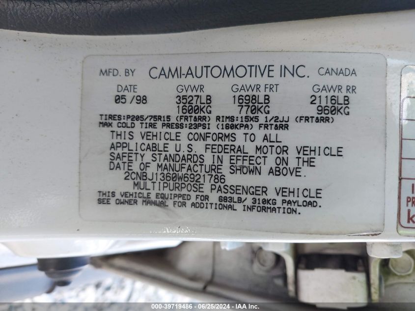 1998 Chevrolet Tracker VIN: 2CNBJ1360W6921786 Lot: 39719486