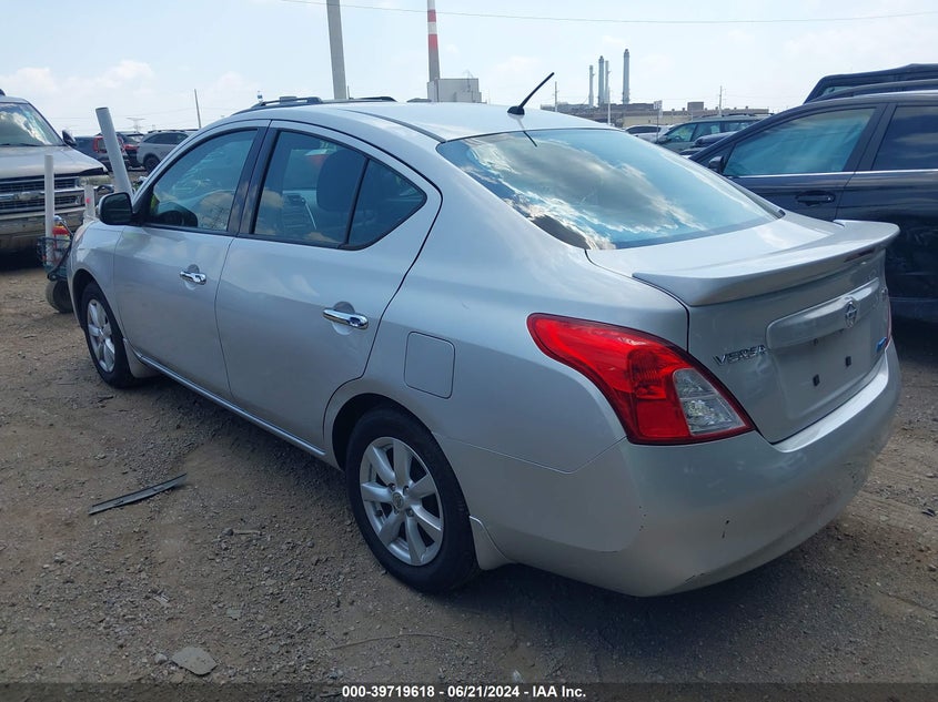 2014 NISSAN VERSA 1.6 SV - 3N1CN7AP9EL826510